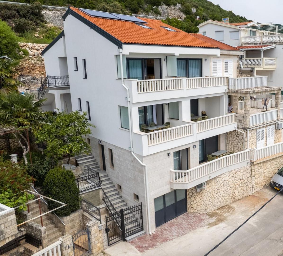 Villa Emina Sa Privatnom Plazom I Parkingom Neum Bagian luar foto